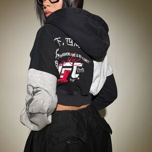 MARINE SERRE
Black & Gray Upcycled Graphic Cropped Zipped Hoodie